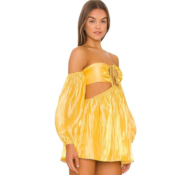 More to Come Nadia Off Shoulder Dress in Belle Yellow NWOT Size Small - Picture 3 of 4